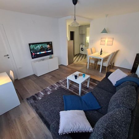 Apartman Lana Karlovac Bagian luar foto