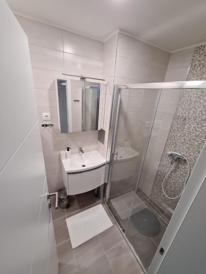 Apartman Lana Karlovac Bagian luar foto