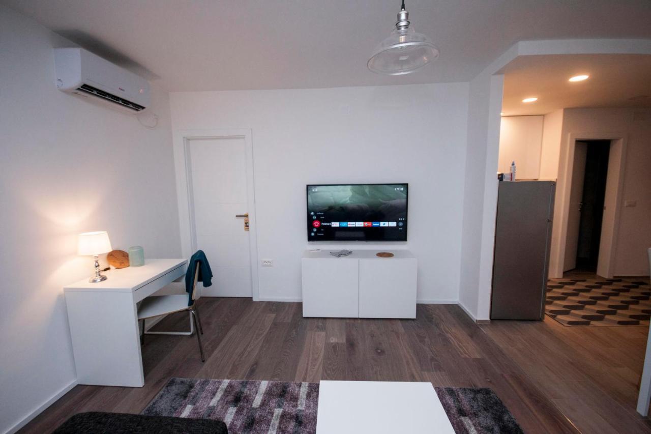 Apartman Lana Karlovac Bagian luar foto